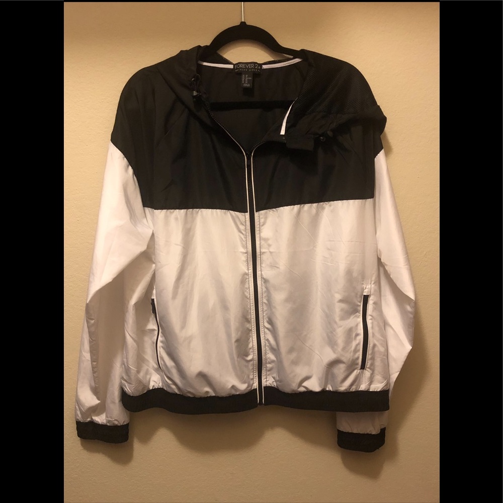 ☆ windbreaker // forever 21 ☆